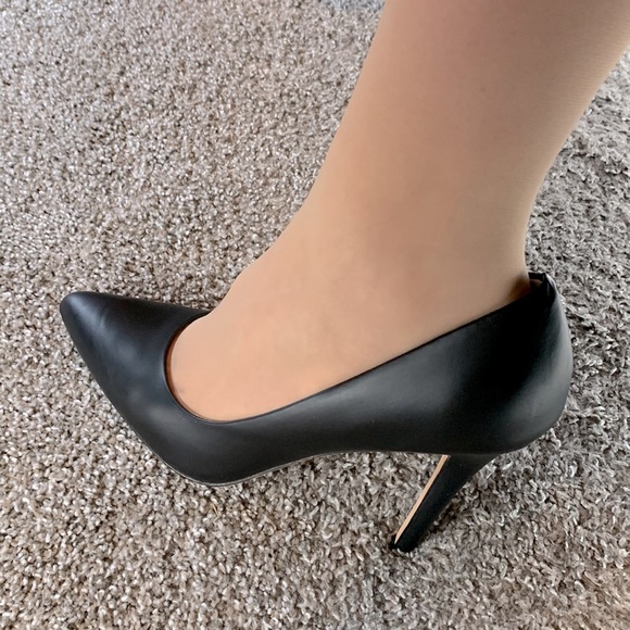 NIB Cole Haan Emery Black Leather Size 10 Heels - Picture 6 of 7